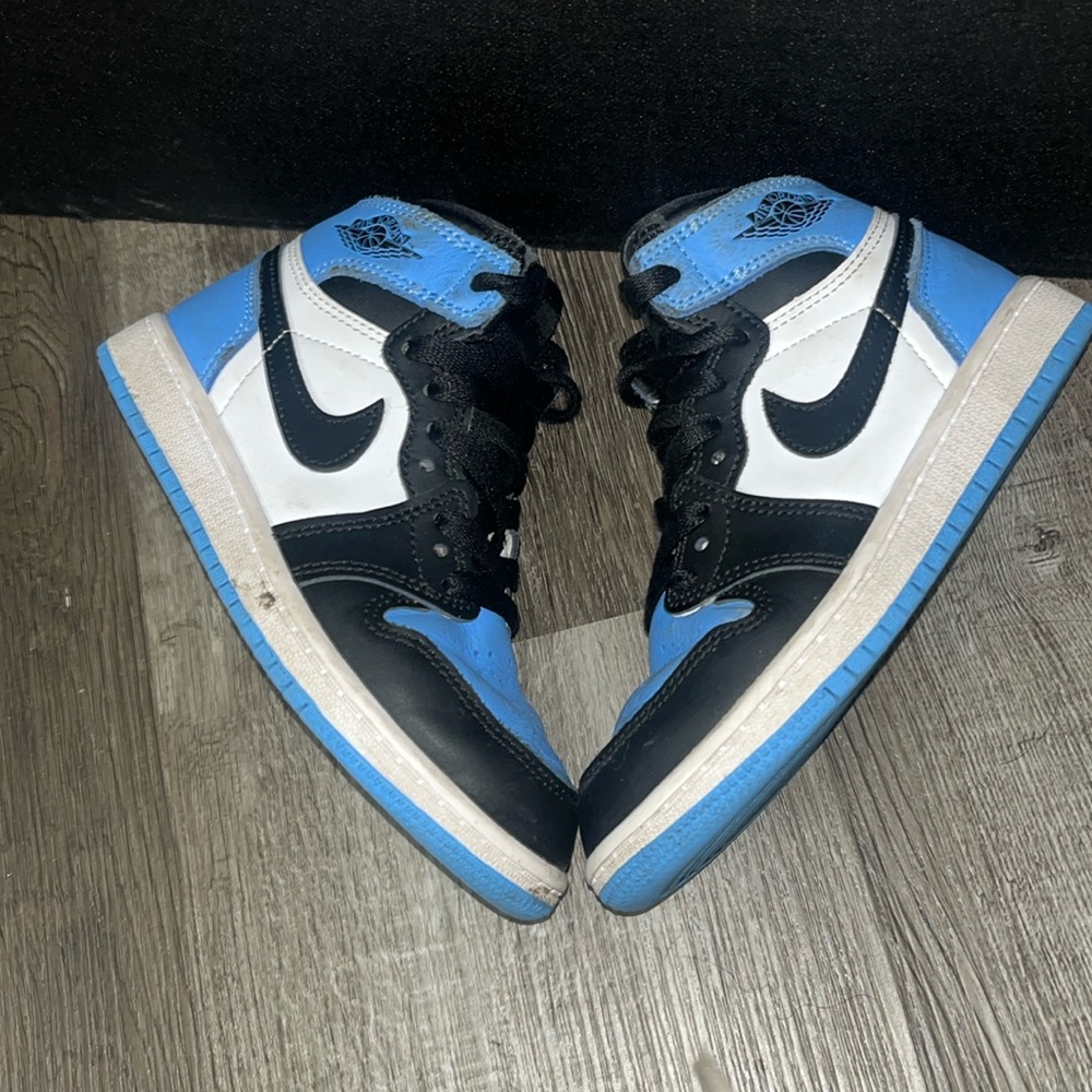 Nike toddler sneakers